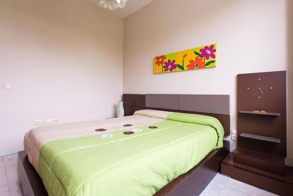 Fibes Apartamento Con Parking Gratis